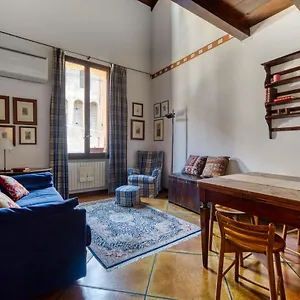 Piazza Maggiore Duplex By Wonderful Italy , Bologna Italy